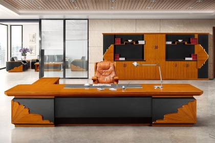 傳統(tǒng)實(shí)木油漆大班臺